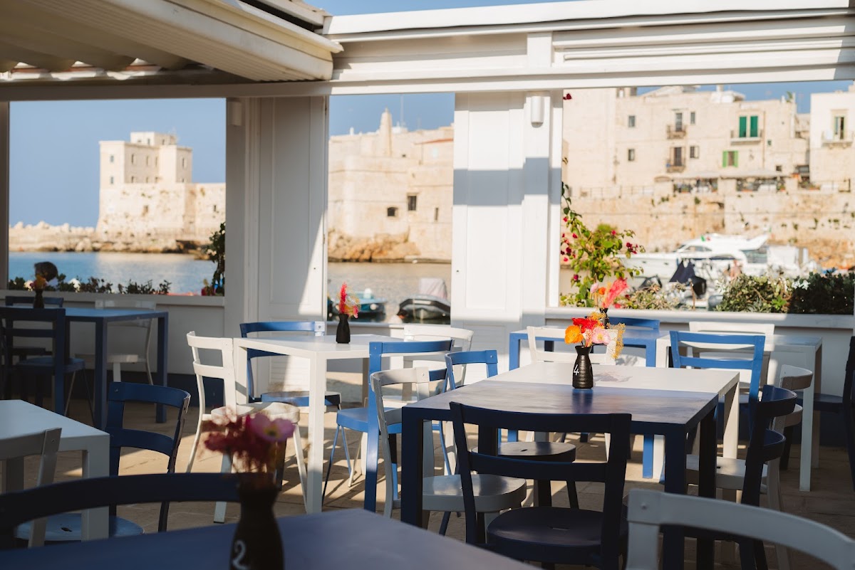 Ristorante Di Pesce Fronte Del Porto | Cocktail Bar